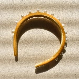 Anthropologie Gwen Preppy Pearl Velvet Headband
